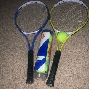 Tennis racket & balls set